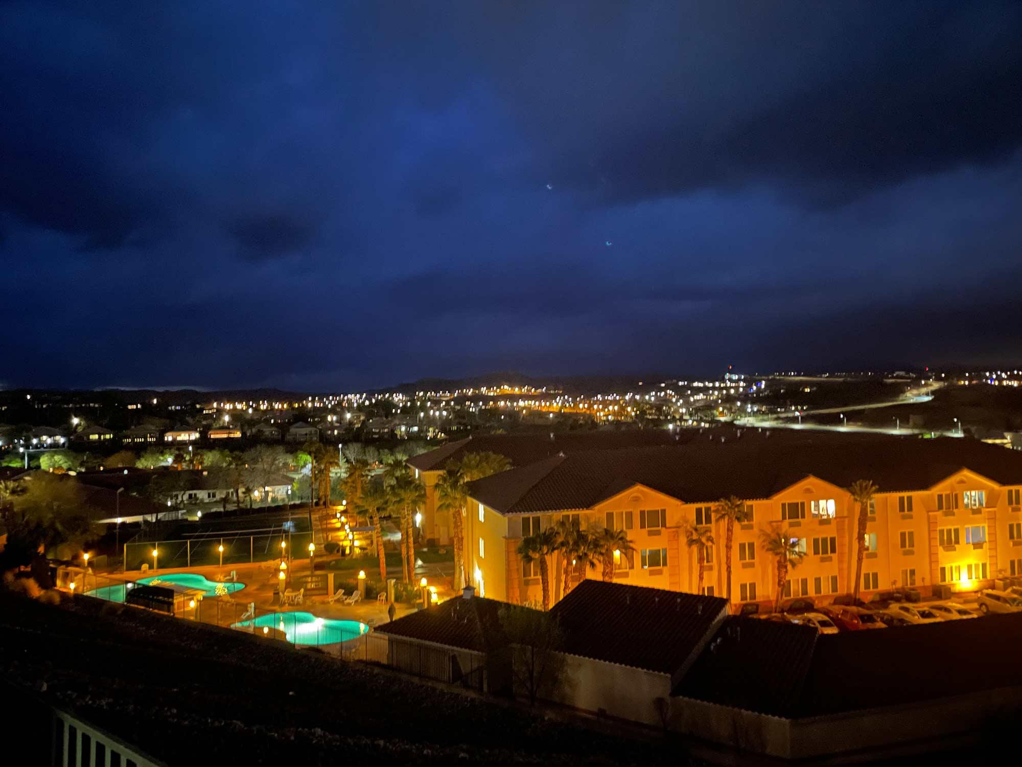 Falls Hillside Villas Nighttime