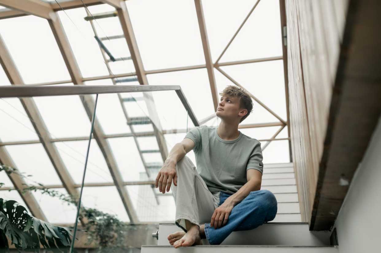Ways How Glass Railings Add Value to Your Property